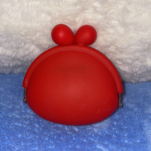Vintage Disney©️ Mickey Mouse Silicone Pouch - Picture 2 of 4